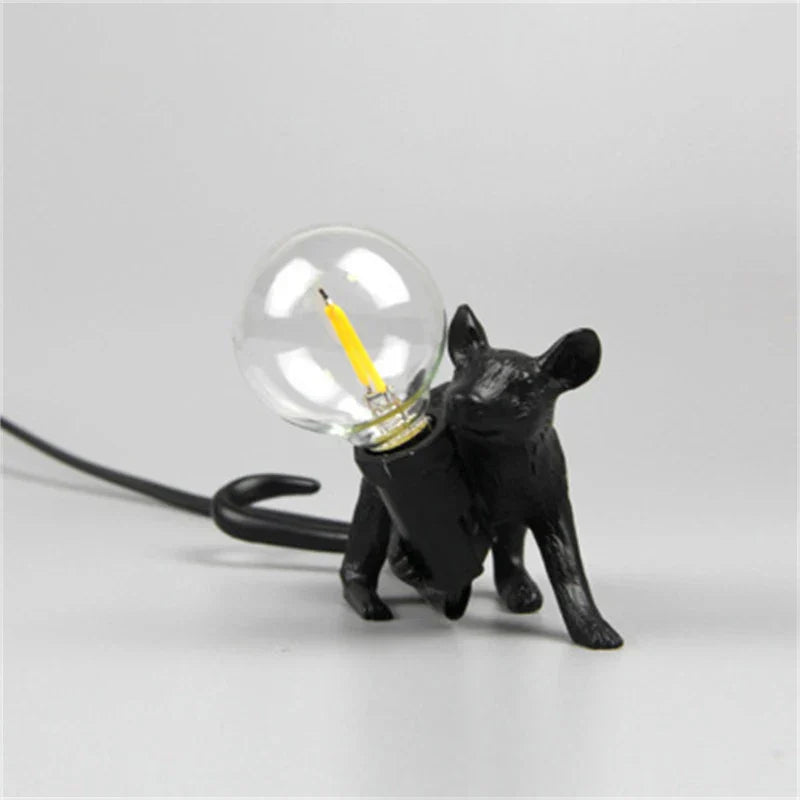 Skanto | Moderne LED Dyre Bordlamper: Har resin, Katt, og Ekorn Nattlys