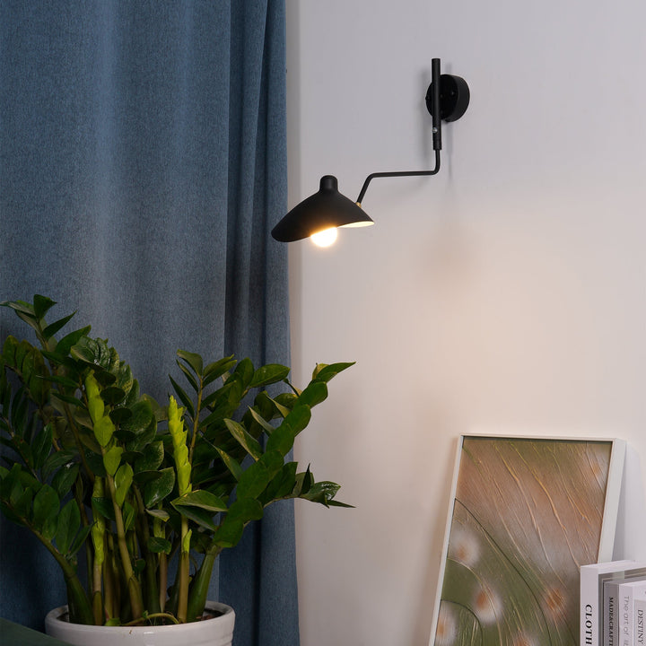 Skanto | Serge Mouille Vegglampe