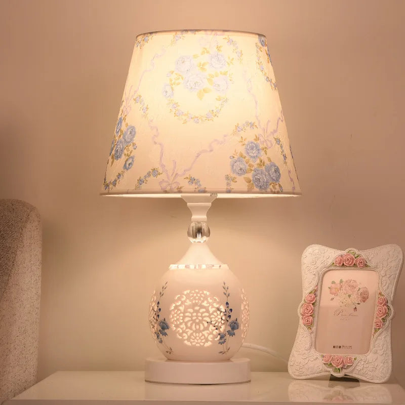 Skanto | Stylisk Lampe med Delikat Krystallglans