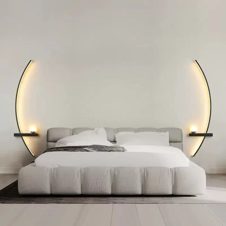 Skanto | Contemporary Edge Vegglampe – Svart & Gull Innendørs/Utvendørs Belysning for Moderne Rom