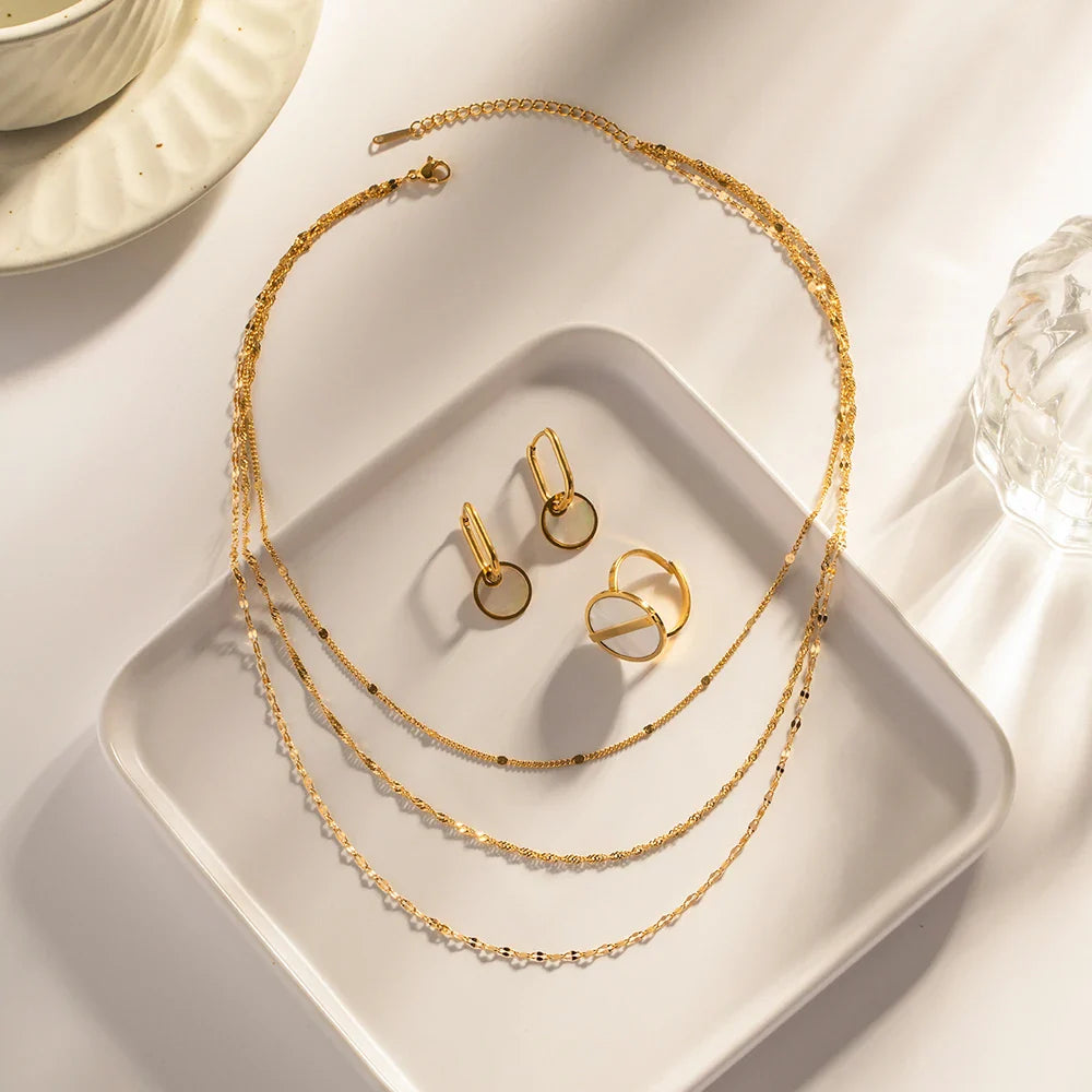 Skanto | 18k Delikat Klassisk Tre-lags Smykke Stable