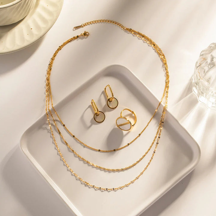Skanto | 18k Delikat Klassisk Tre-lags Smykke Stable