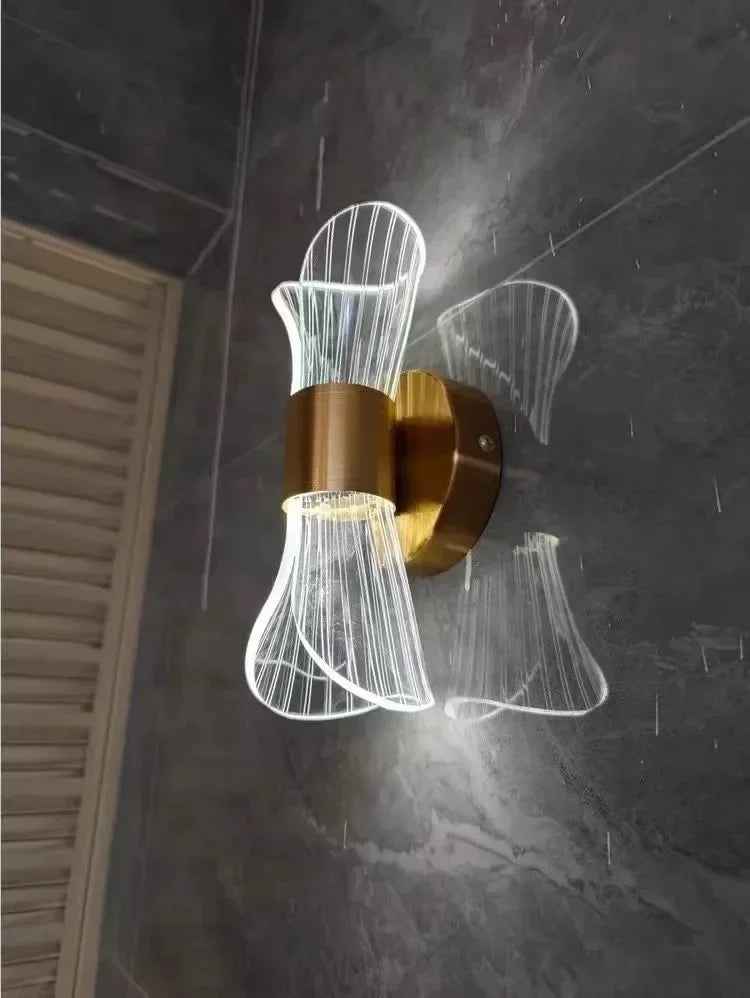 GlowCurve – Elegant LED Vegglampe for Soverom og Stue Skanto