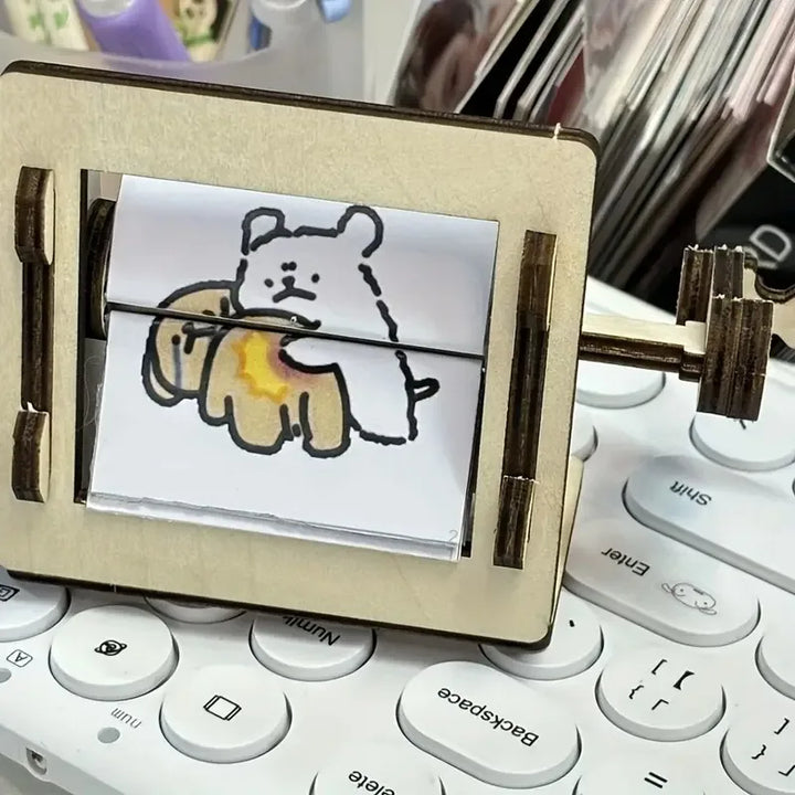 DIY Trekkbare Trekk-Animation Maskin Skrivebord Dekor Sett | Skanto