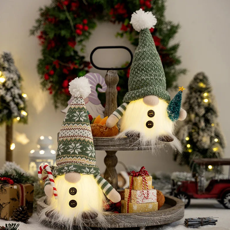 Skanto | Jule nisse dekorasjon | LED nattlys | Varm glød ferie ornament