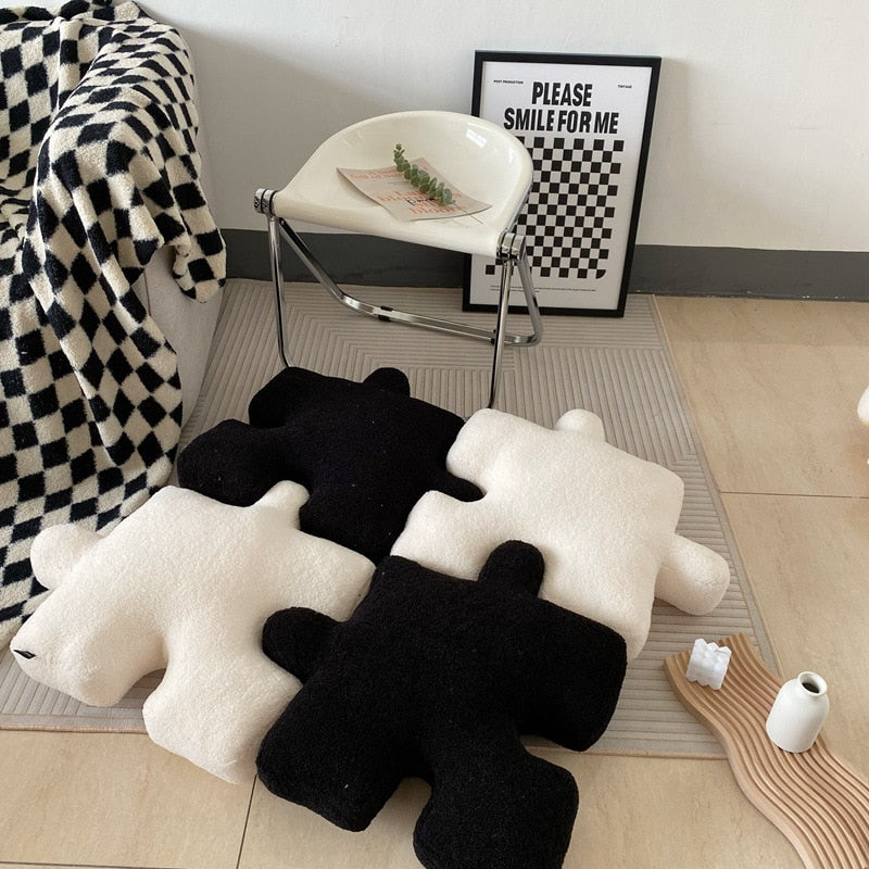 Puzzle Cushion | Skanto