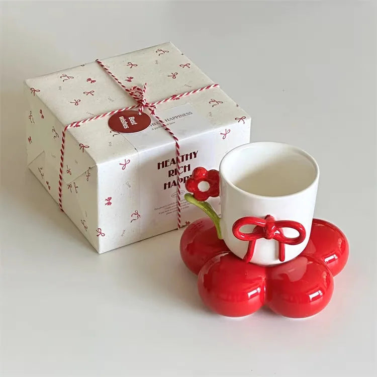 Bånd-pyntet keramisk krus – Håndlaget eleganse for kaffe- og teelskere | Skanto