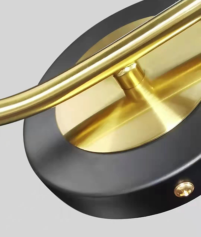 Skanto | Elegant vegglampe med et preg av fortiden og moderne funksjon