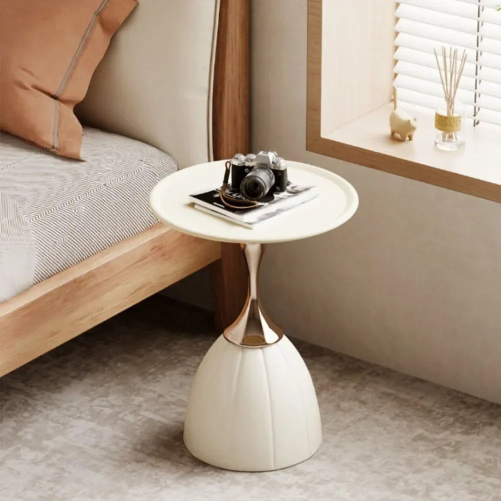 Skanto | Nordic Lotus Side Table i skandinavisk design