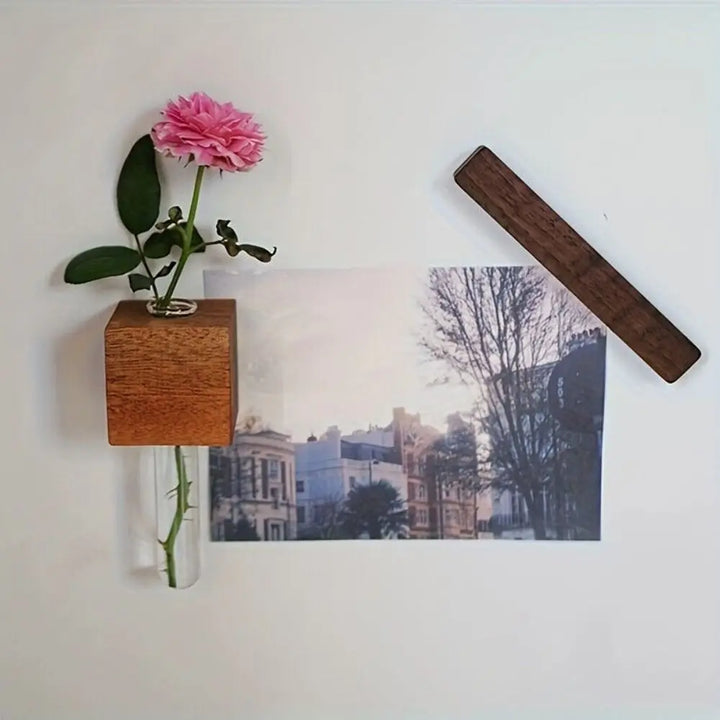 Skanto | Magnetisk Blomsterrør Vase av Tre