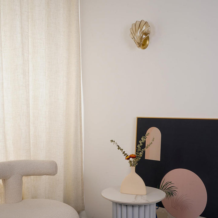 Shell vegglampe - Bring maritim eleganse inn i hjemmet | Skanto