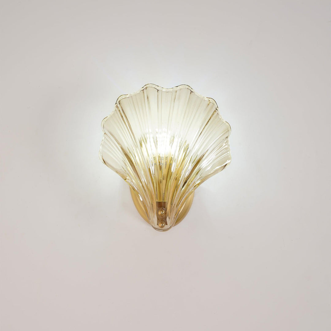 Shell vegglampe - Bring maritim eleganse inn i hjemmet | Skanto