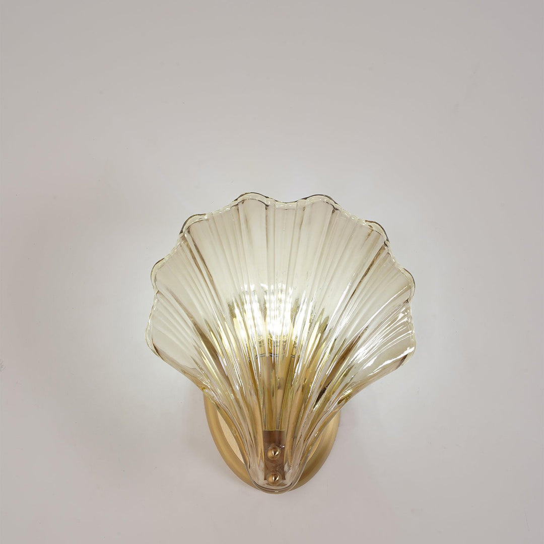 Shell vegglampe - Bring maritim eleganse inn i hjemmet | Skanto