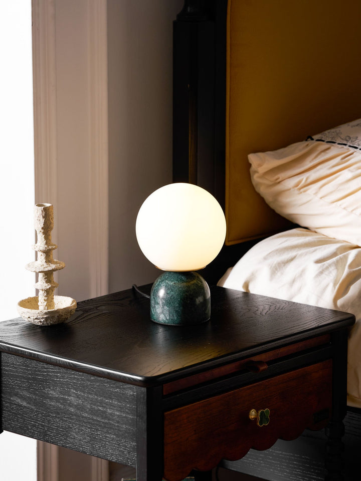 Marmor Orb Bordlampe | Skanto