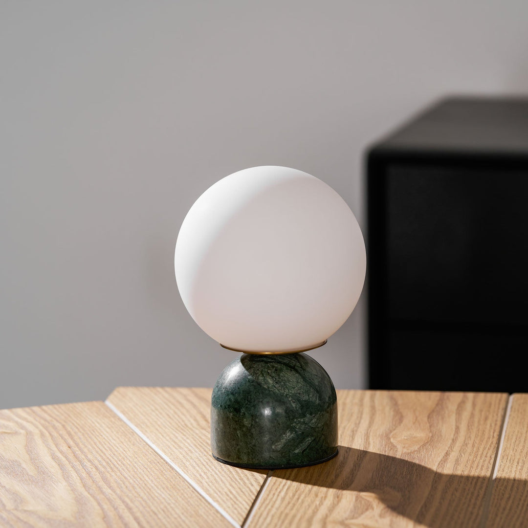 Marmor Orb Bordlampe | Skanto