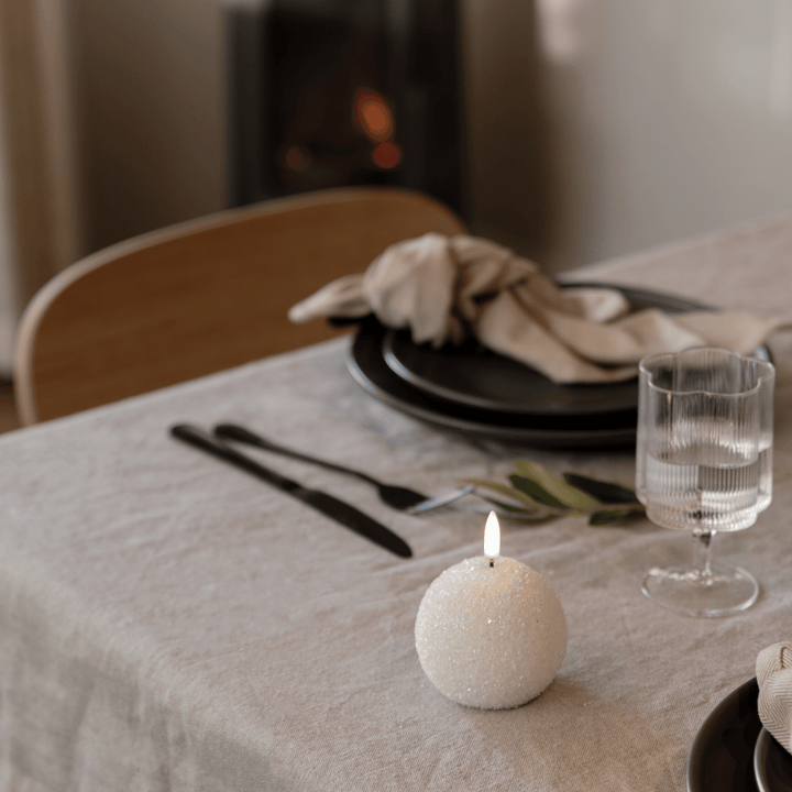 Skanto | WinterShine – Elegant LED Lys i Snøglobe Design