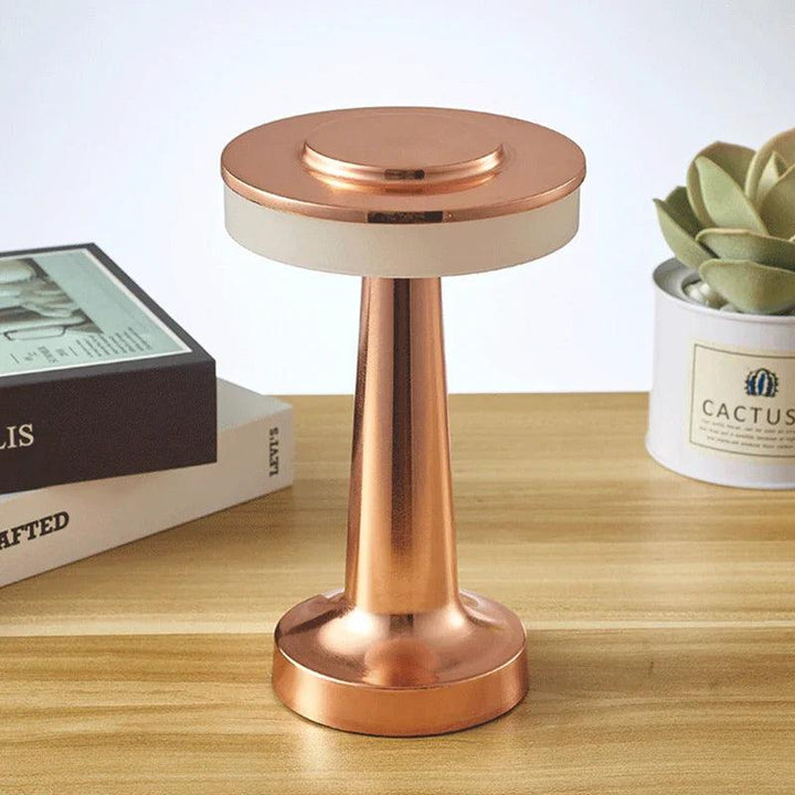 Skanto | AuraMetal - Nordisk-inspirert bordlampe