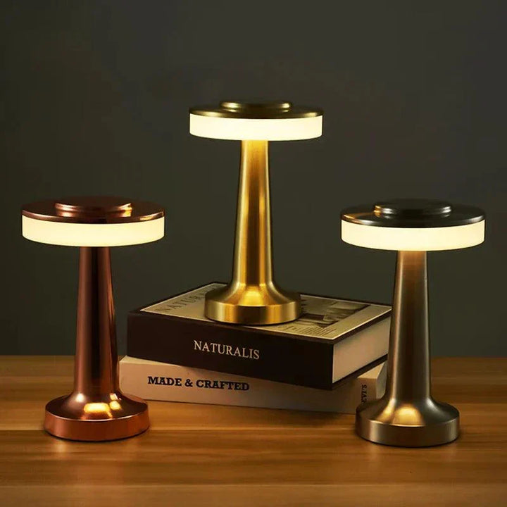 Skanto | AuraMetal - Nordisk-inspirert bordlampe