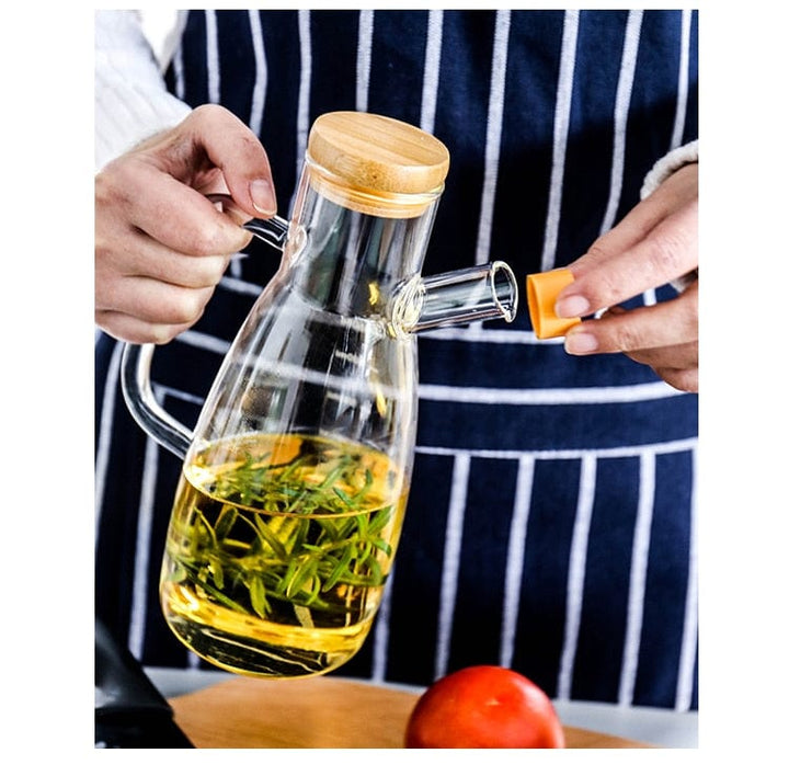 Transparent glass oil bottle with handle Skanto