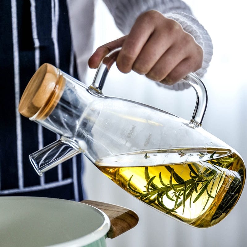 Transparent glass oil bottle with handle Skanto