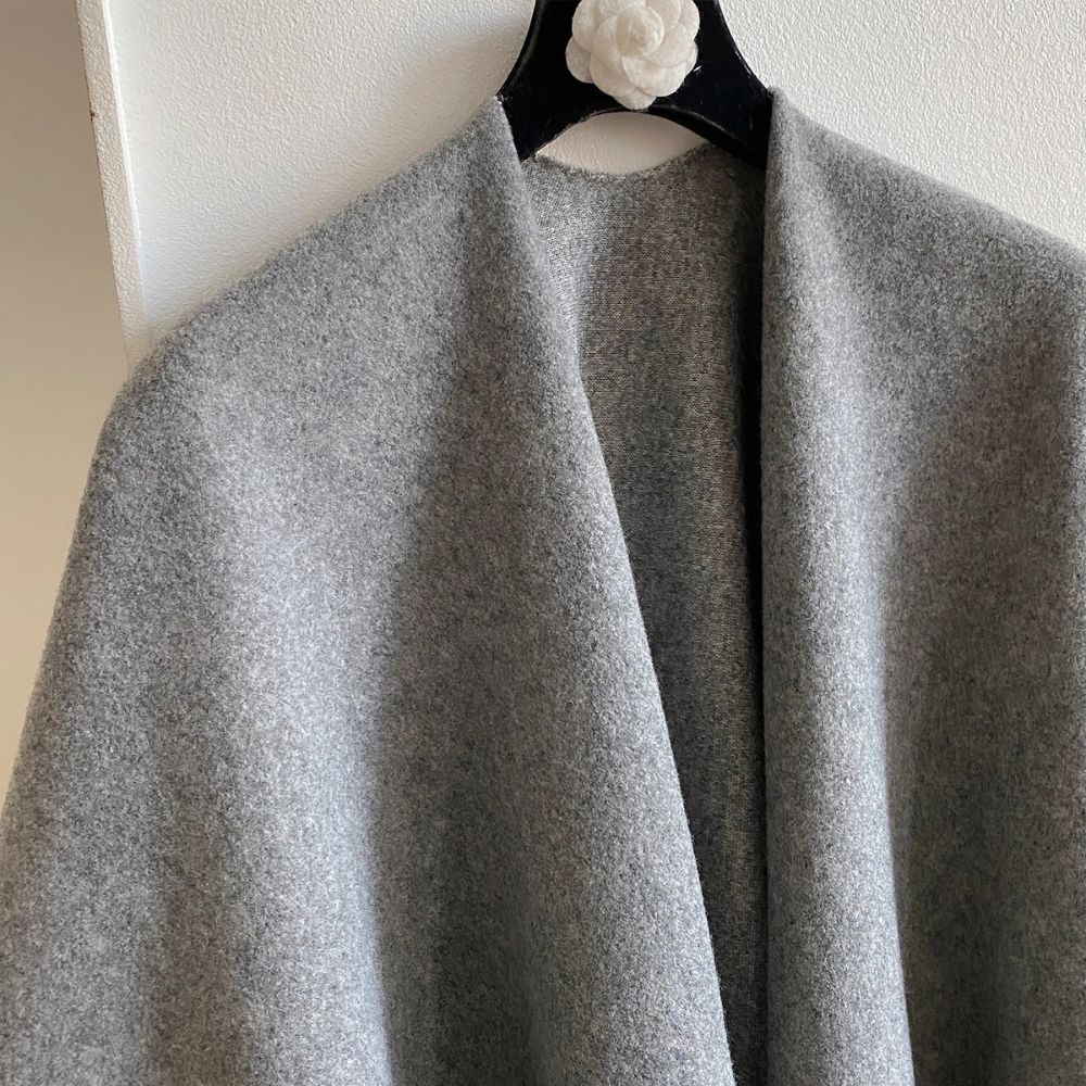 Skanto | Twilight Chill Akryl Poncho Sjal