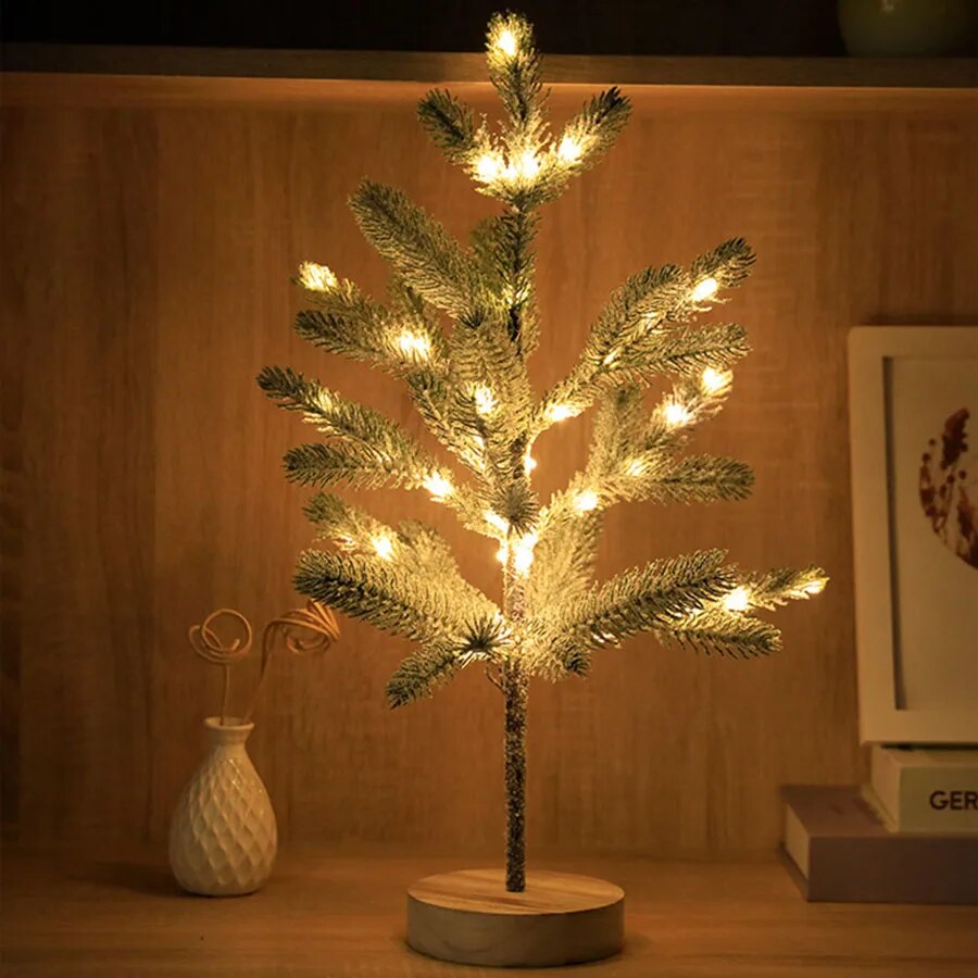 Skanto | LumiPine – LED juletre bordlampe med varmt hvitt lys