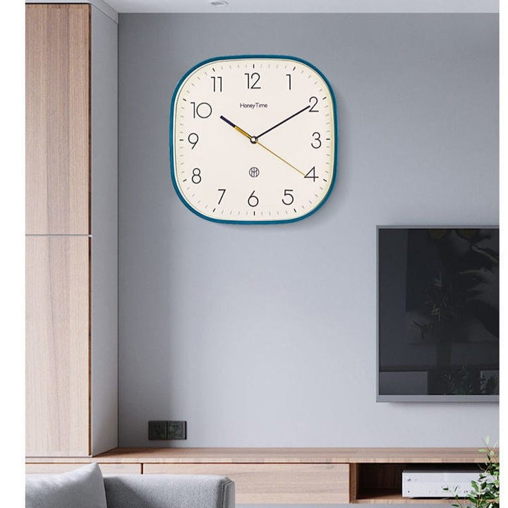 Ultra Silent Square Clock Skanto