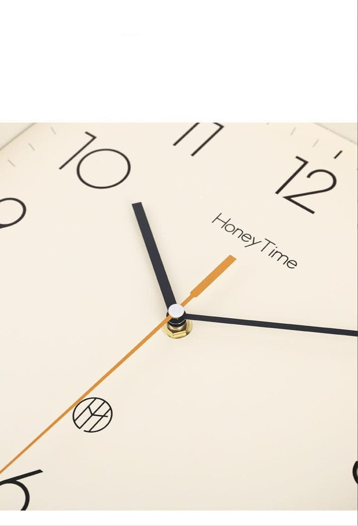 Ultra Silent Square Clock Skanto