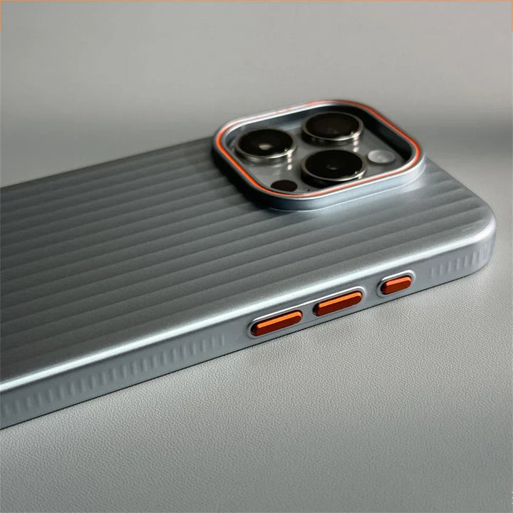 Skanto | Ultrafin korrugert matte sjokksikker etui for iPhone