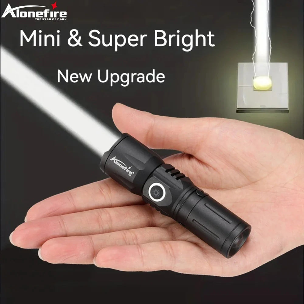 Skanto | Ultra Bright USB teleskopisk zoom lommelykt