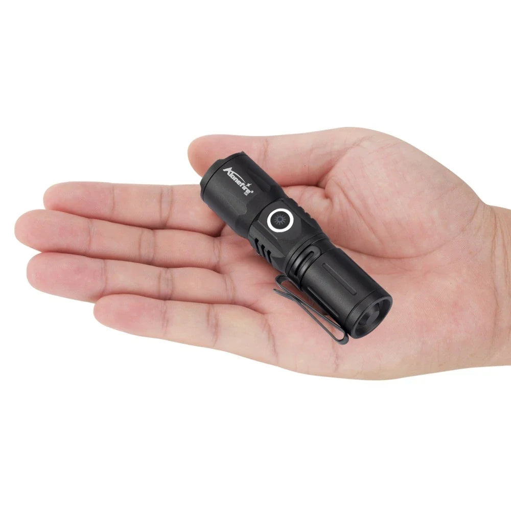Skanto | Ultra Bright USB teleskopisk zoom lommelykt