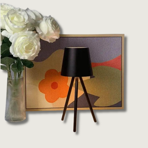 Skanto | LumaStand - Elegant Stativ Bordlampe