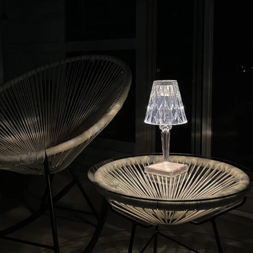 CrystalLuxe Bordlampe - Elegant Krystall Bordbelysning Skanto