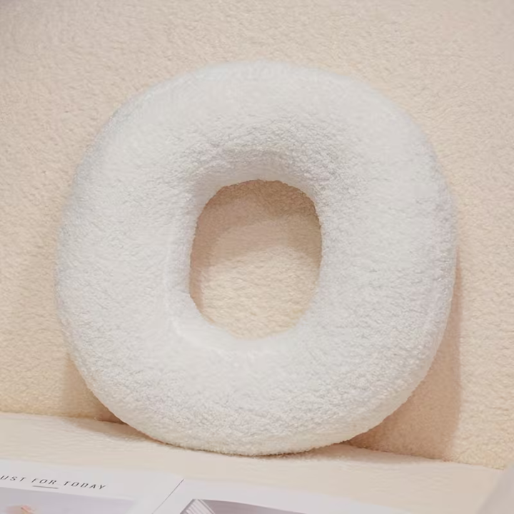 Hvit Bokstav Dekorativ Pute – Myk Og Allsidig | Kreative Puter For Sofaen Og Sengen | Skanto