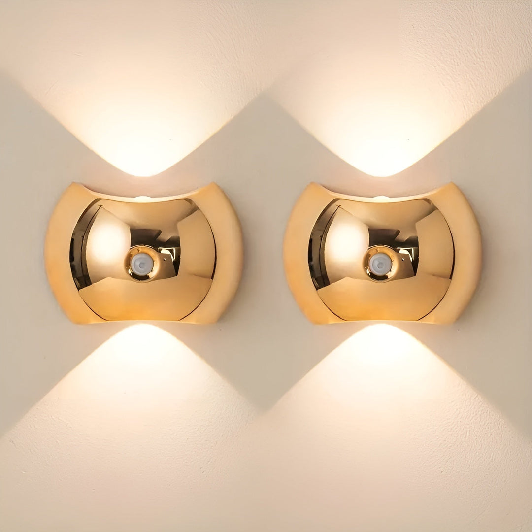 Vegglampe med bevegelsessensor – Dobbel LED-belysning oppover og nedover | Magnetisk og PortaSkantoe