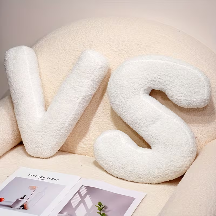 Hvit Bokstav Dekorativ Pute – Myk Og Allsidig | Kreative Puter For Sofaen Og Sengen | Skanto