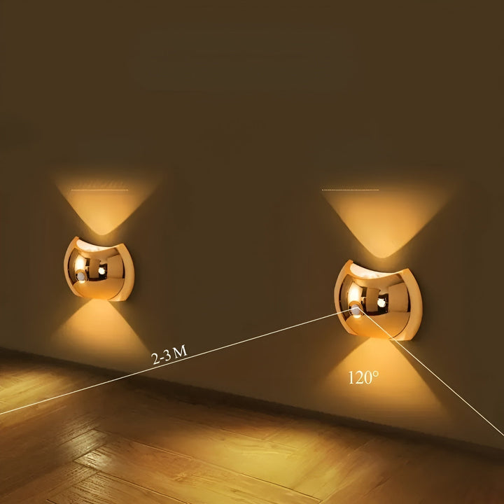 Vegglampe med bevegelsessensor – Dobbel LED-belysning oppover og nedover | Magnetisk og PortaSkantoe