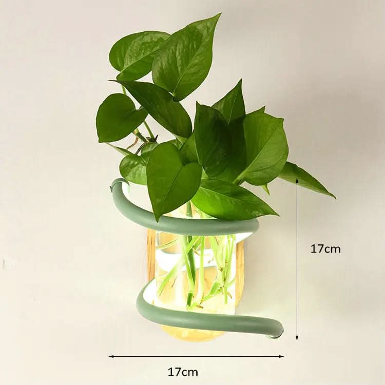 Skanto | LED vegglampe laget av tre med innebygd vaseholder