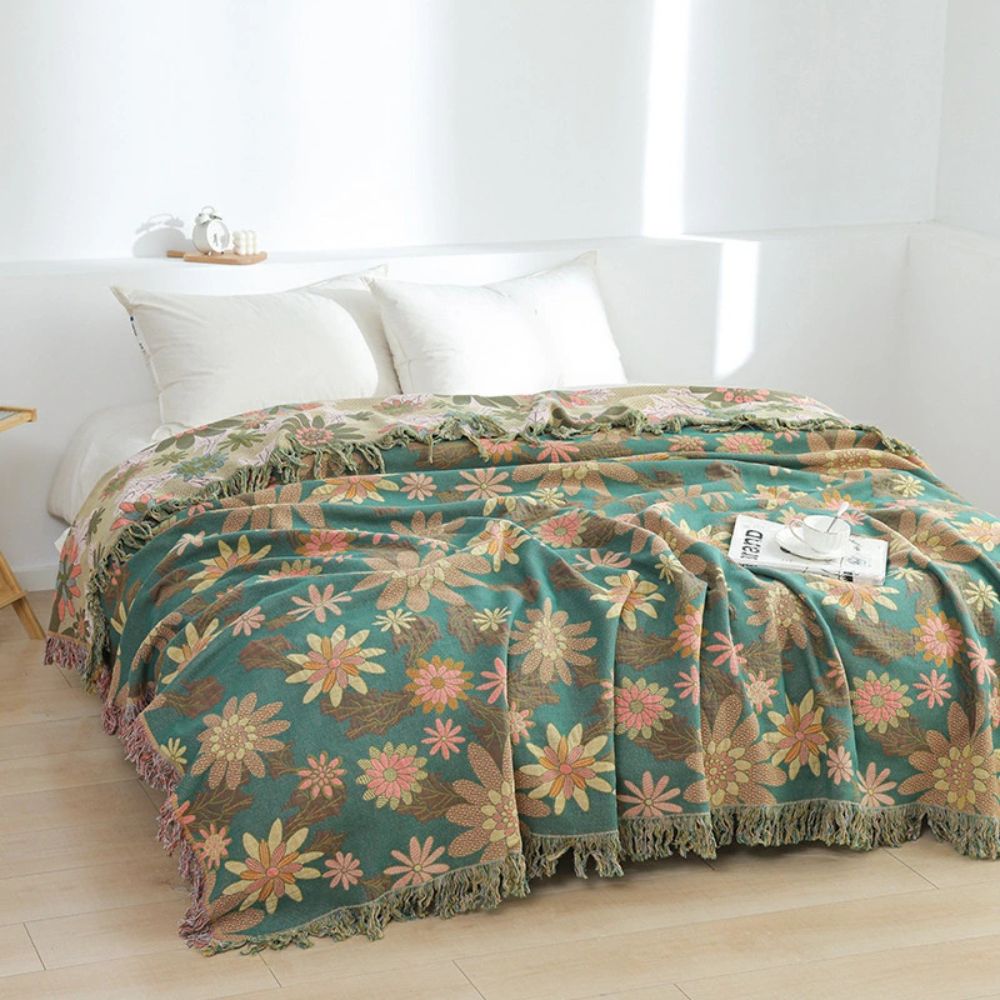 Skanto | Verdant Bloom Reversible Jacquard Blanket