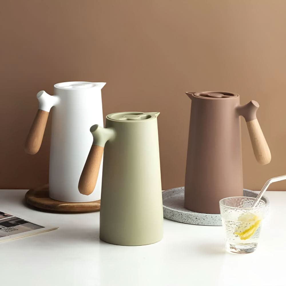 Skanto | Elegant dobbelvegg glass karaffel med trehåndtak for varme og kalde drikker