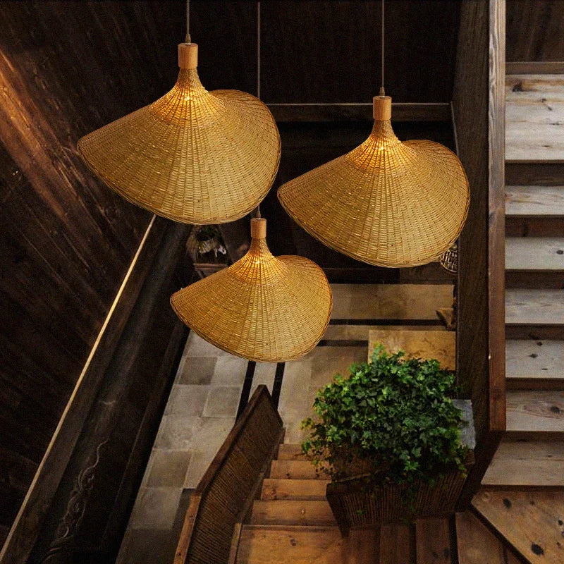 Naturlig bambus pendellampe for spisestue, håndlaget hengende lampe i boho stil | Skanto