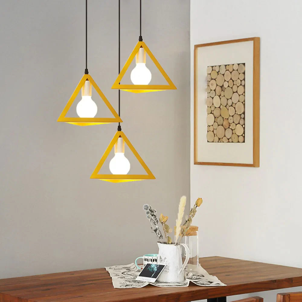 Vintage jern pendellampe i industriell design – retro hengelampe for spisestue og stue | Skanto