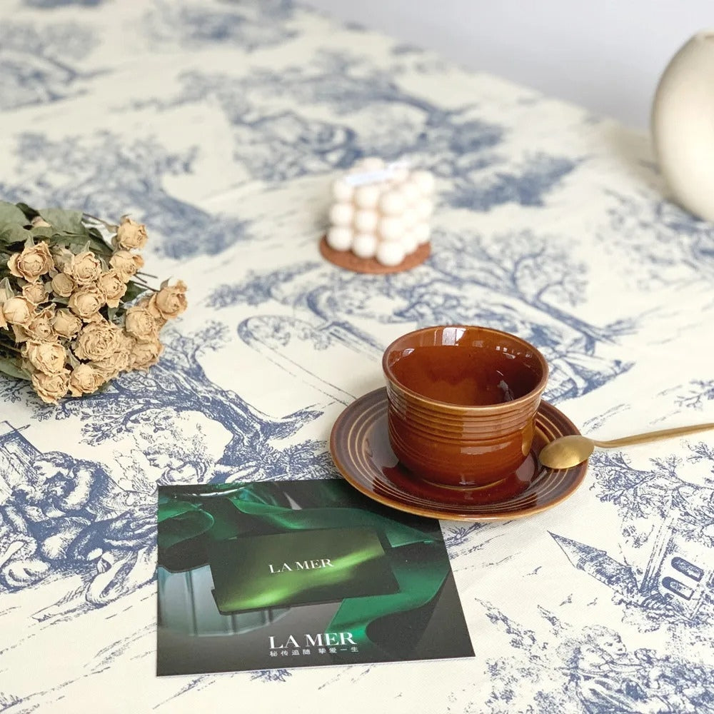 Skanto | Fransk Klassisk Blå Vintage Duk