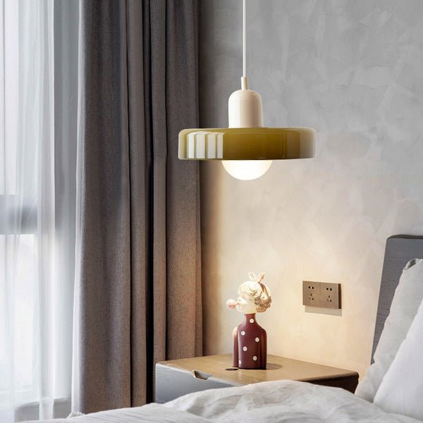 Skanto | Bauhaus Farget Glasspendellampe for Moderne Interiører
