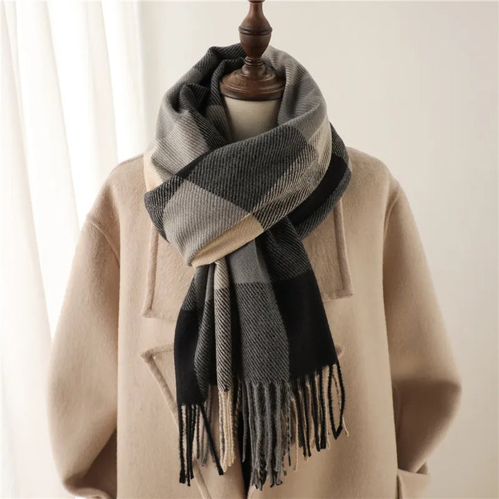 LuxeRuit Skjerf - Elegant Vintertilbehør for ethvert antrekk Skanto