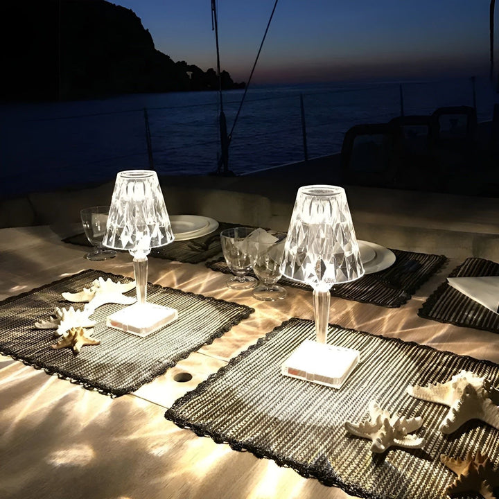 Diamond Glow - Trådløs USB Krystall Skinne Nattbord Lampe | Skanto