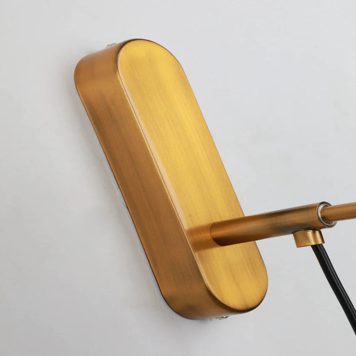 Chic Design Vegglampe med Glasskuppel | Skanto