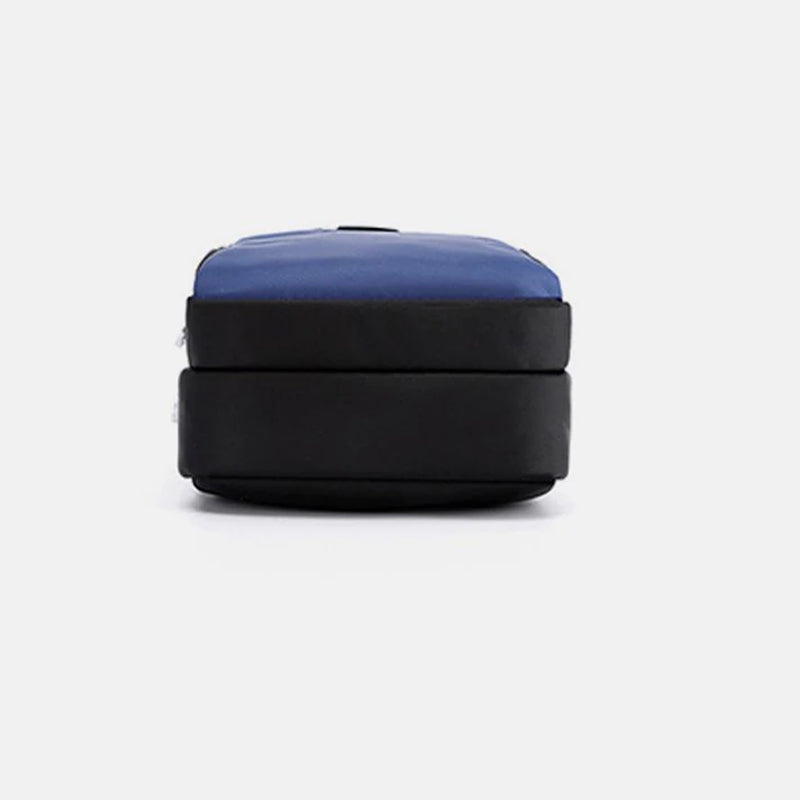 Vanntett liten skulderveske laget av nylon | Skanto
