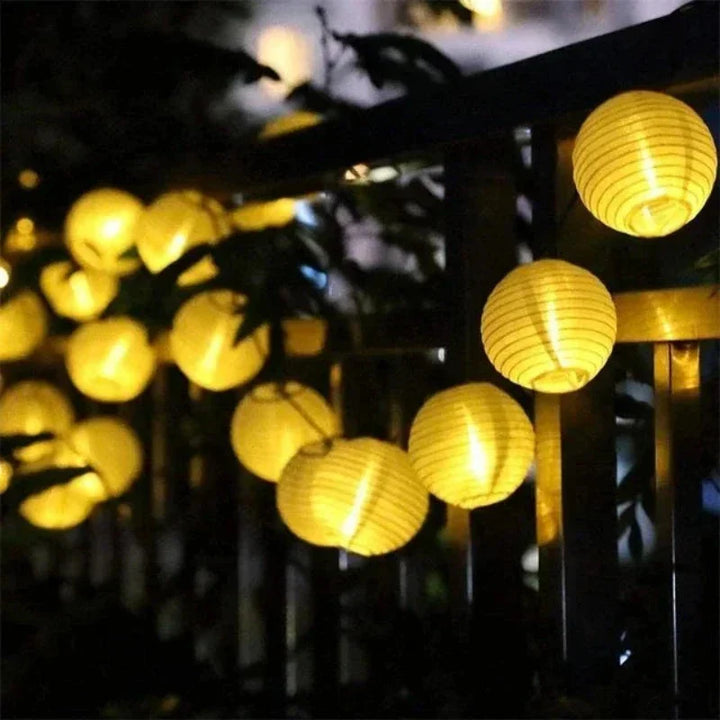 Solar Lantern String Light for Outdoors – Fargerike lanterner for hage- og terrassebelysning | Skanto