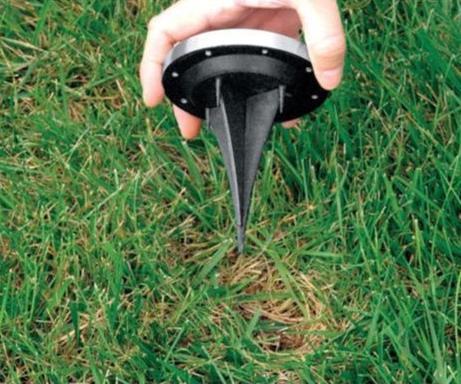 Skanto | Solar Garden Disk Light - La hagen din være vakker